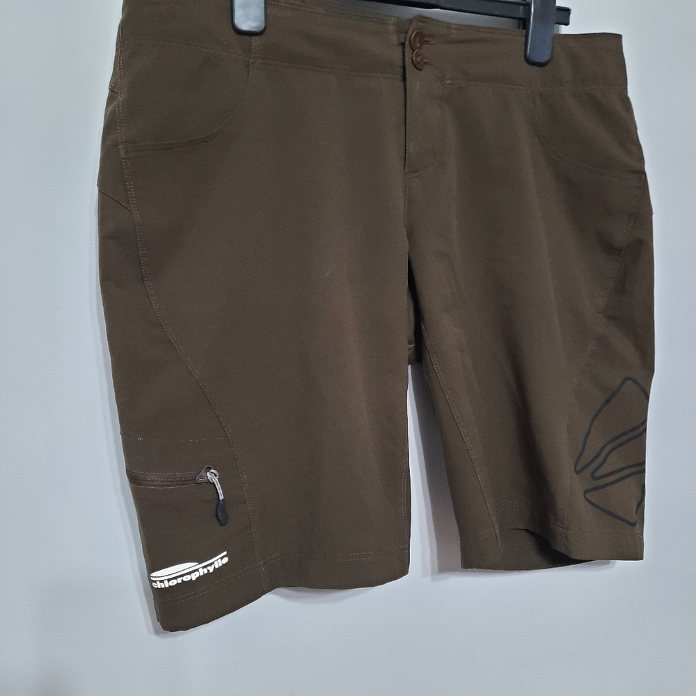 Chlorophylle Khaki & Black Casual Shorts